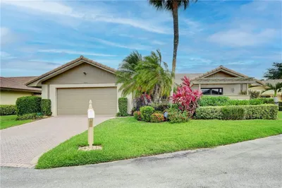 6777 Villas Drive 1