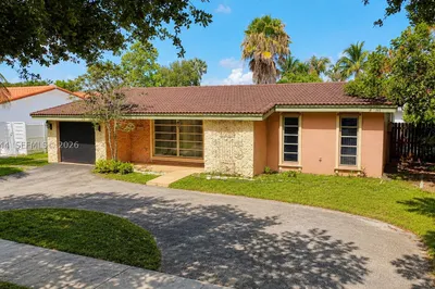 1060 N Douglas Rd 1