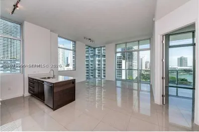 500 Brickell Ave #1101 1