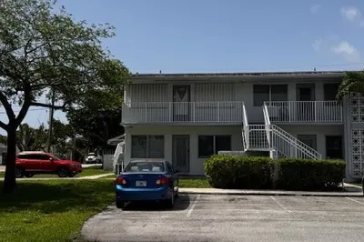 2020 NE 51st Court #101 1