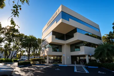1620 W Oakland Park Blvd #402 1