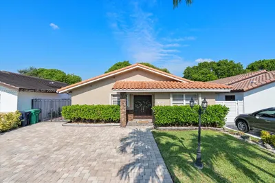 2520 SW 140th Ave 1