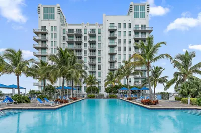 300 S Australian Avenue #1208 1