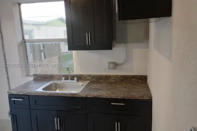 1241 W Dr Martin Luther King Jr Blvd W #4 1