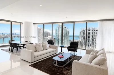300 Biscayne Blvd Way #3201 1