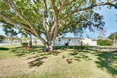 5459 SE Jack Avenue 1