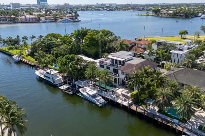 720 Isle Of Palms Drive 1