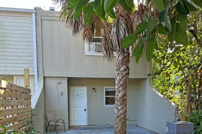 1008 Shorewinds Drive #A 1