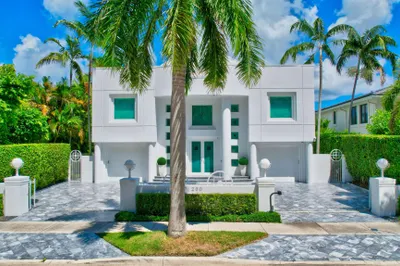 260 NE Mizner Boulevard 1