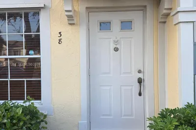 38 Key West Ct 1