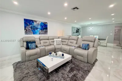 520 NW 46th St 1