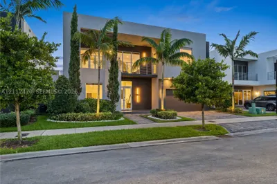 10054 NW 76th Ter 1