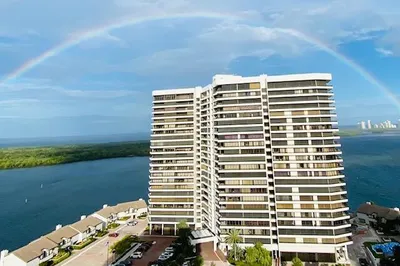 100 Lakeshore Drive #1954 1