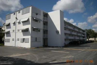 1333 E Hallandale Beach Blvd #424 1
