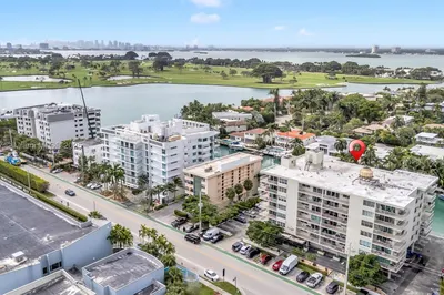 9500 W Bay Harbor Dr #4C 1