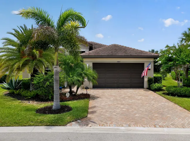 Just Listed | 10841 SW Sunray Street
