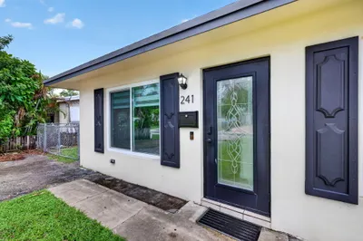 241 NW 49th Street 1