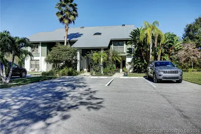 5290 SE Seascape Way #201 1