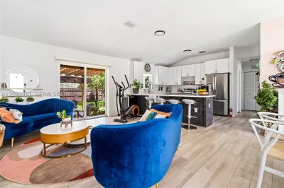 13501 NE Miami Ct 1