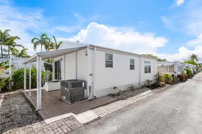 13 Hibiscus Drive #H 1
