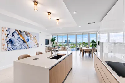 3100 N Ocean Drive #P-701 1
