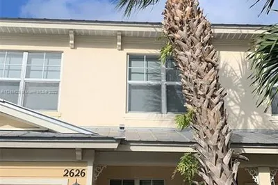 2626 Creekside Drive 1
