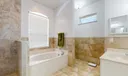 2904 SW Sutton Place Photo