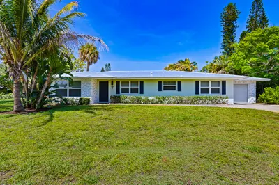 381 SE Edgewood Drive-6