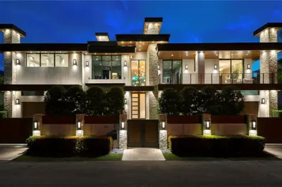 601 Royal Plaza Drive 1