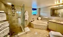 7582 NE Regency Lake Dr #301 Photo