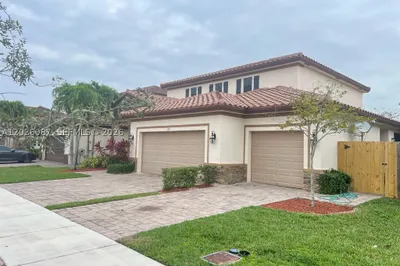 191 SE 35th Ave 1