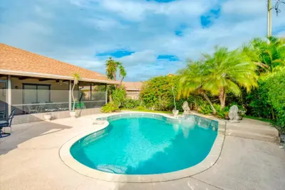 1333 W Indies Way 1