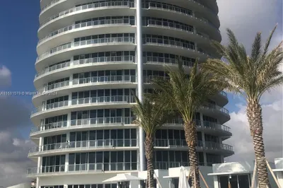 701 N Fort Lauderdale Blvd #1004 1