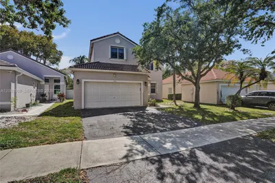636 Sand Creek Cir 1