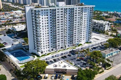 3015 N Ocean Blvd #4L 1