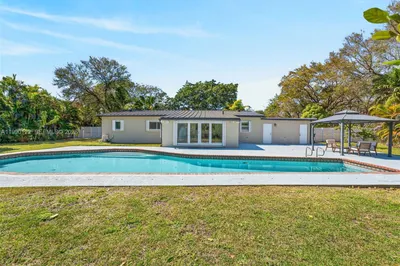 12935 SW 81st Ave 1