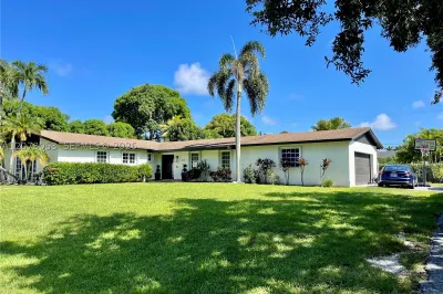 8522 SW 148th Ter 1