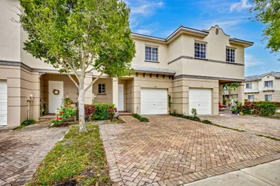 1302 Lucaya Drive 1