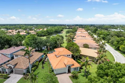 910 SW Palm Cove Drive 1