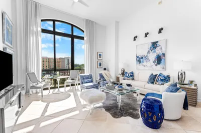 701 S Olive Avenue #302 1
