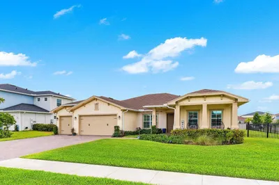 962 Castaway Court 1