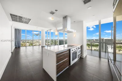 1100 Biscayne Blvd #3805 1
