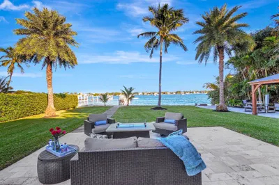 310 S Lake Drive 1