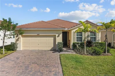 4491 NW Oakleaf Court 1