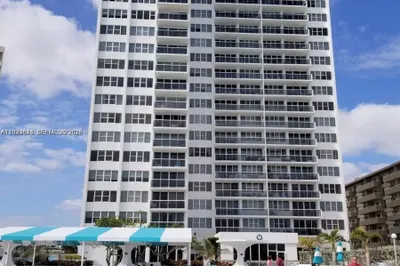 3140 S Ocean Dr #1705 1