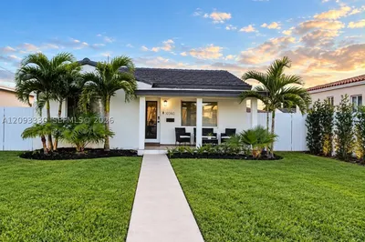 3330 NW 18th St 1