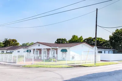 3400 SW 108th Ave 1