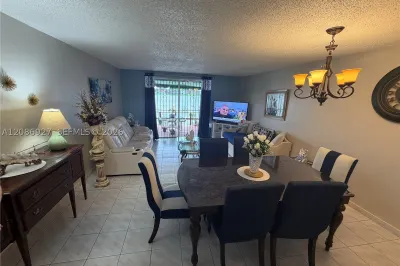 400 NW 107th Ave #4D 1