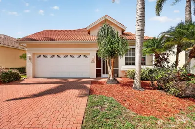769 SW Munjack Circle 1
