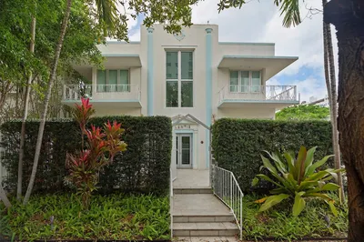 1751 James Ave #206 1